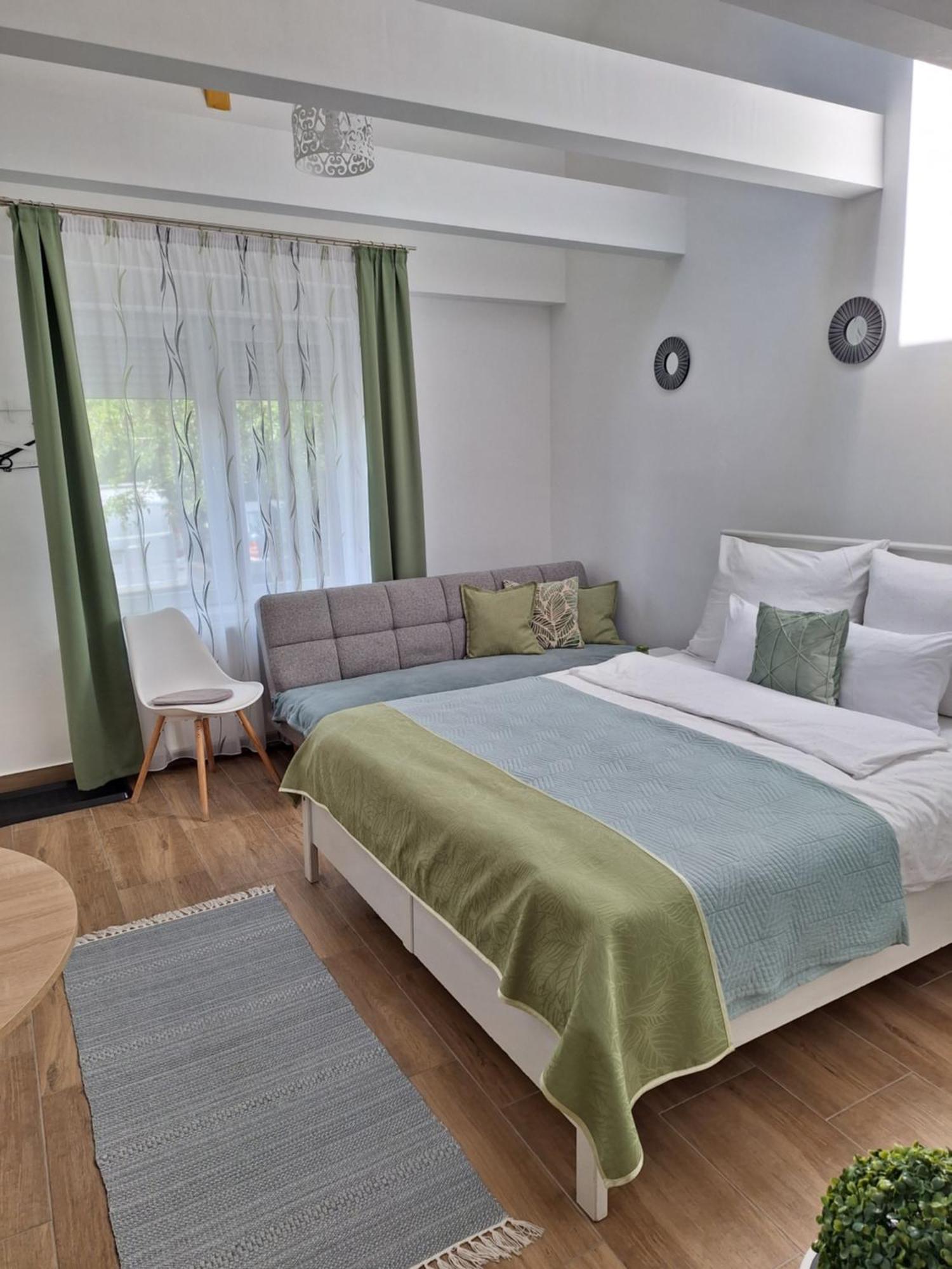 Varfal Apartman II Eger Cameră foto