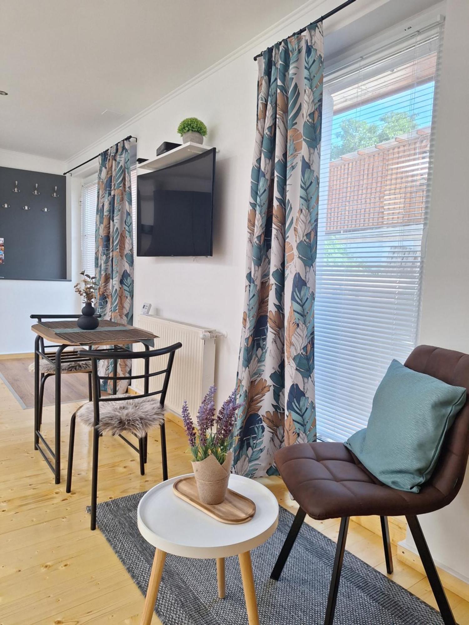 Varfal Apartman II Eger Cameră foto
