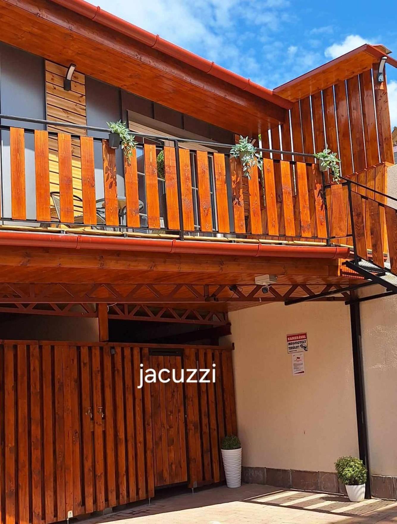Varfal Apartman II Eger Cameră foto